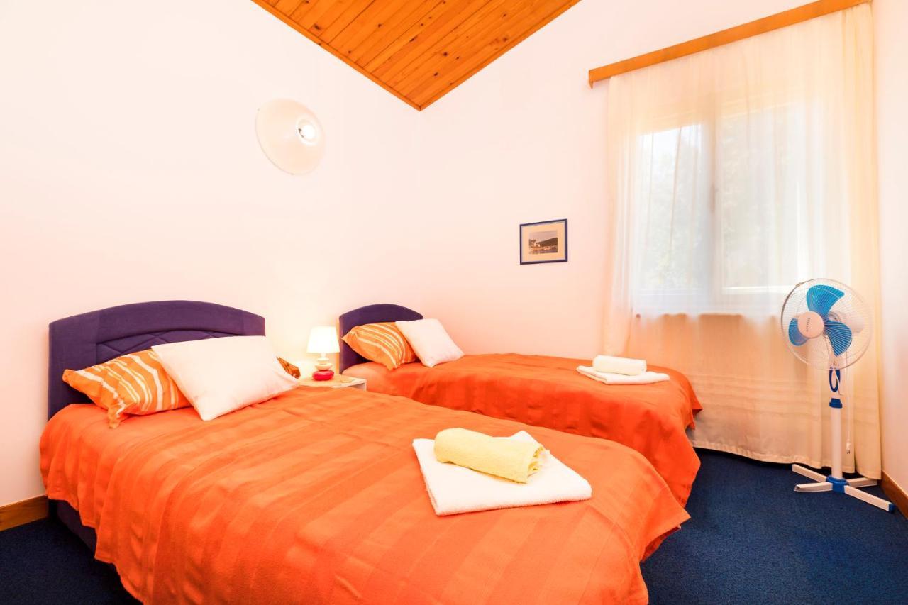 Holiday Home Villa Esperanca Veli Lošinj Kültér fotó