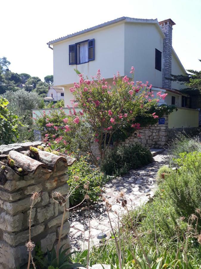 Holiday Home Villa Esperanca Veli Lošinj Kültér fotó